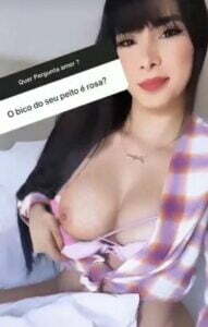 Juliana Bonde gostosa mostra os peitos nua