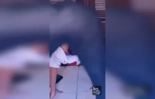 Aline Mineiro nua e tesuda cavalgando deliciosamente