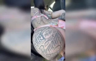 Anny Alves dando de Quatro