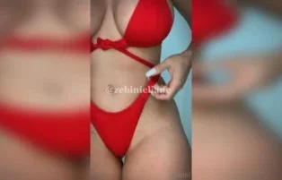 Eliane Zebini exibe sua beleza em sexy calcinha asa delta