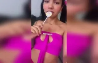 Stenia Garcia Only Fans Revela Gata Chupando Pirulito