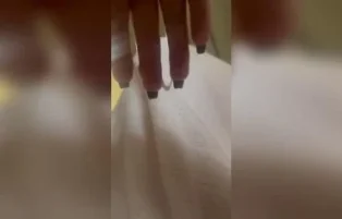 Fabricia Freitas esfregando a buceta gostosa